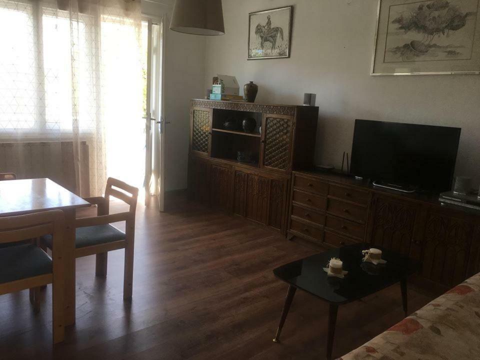 Double M City Center Apartments Skopje Buitenkant foto